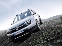 Renault Duster 2010 photo