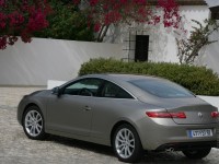 Renault Laguna Coupe photo