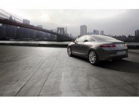 Renault Laguna Coupe photo