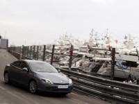 Renault Laguna Coupe photo