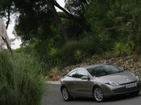 Renault Laguna Coupe photo