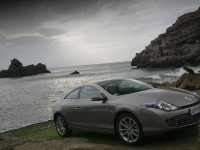 Renault Laguna Coupe photo