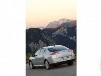 Renault Laguna III photo